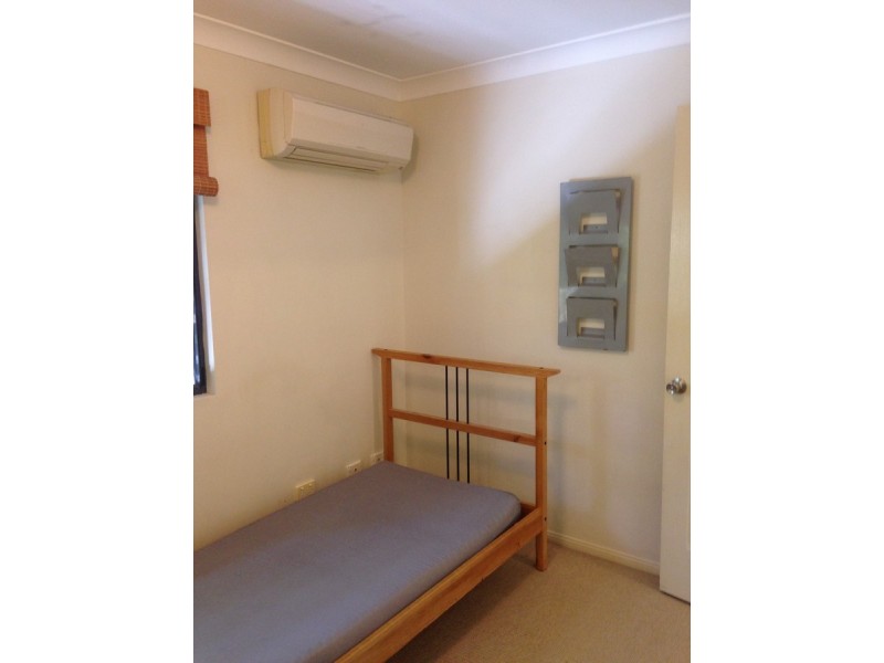 2/34 Warren Street, St Lucia QLD 4067