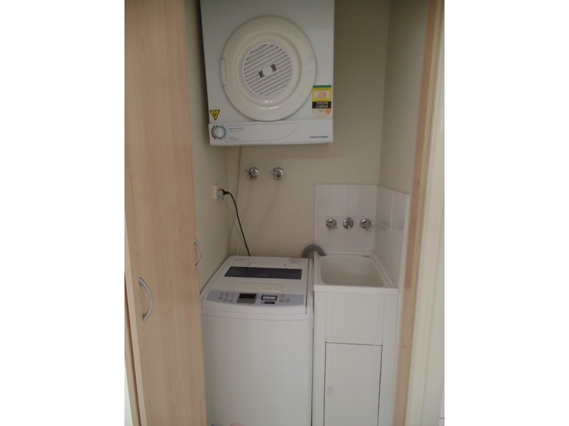 2/34 Warren Street, St Lucia QLD 4067