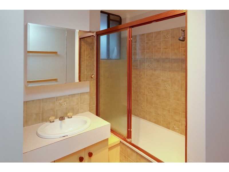 8/49 Stanley Terrace, Taringa QLD 4068