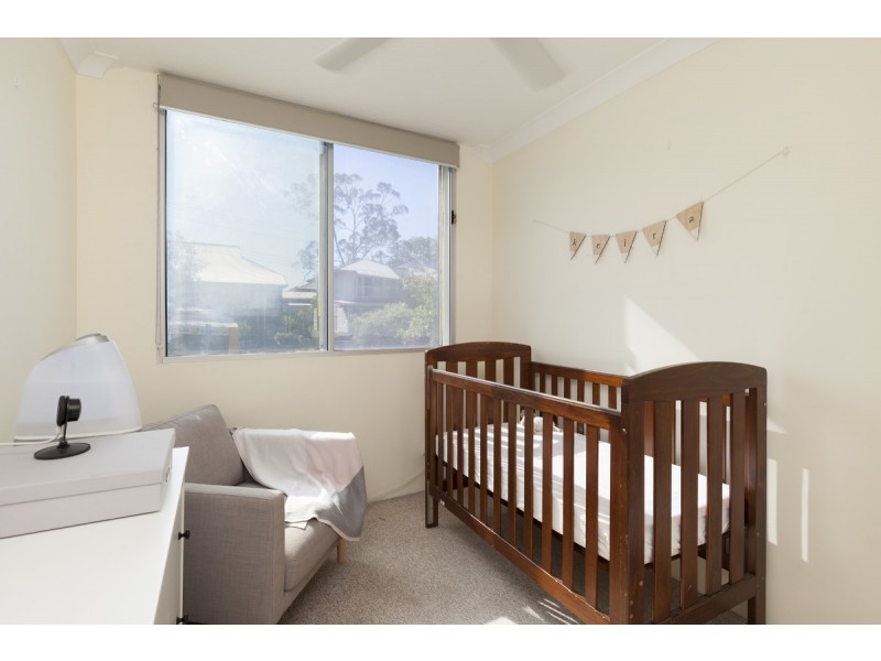 1/160 Central Avenue, Indooroopilly QLD 4068