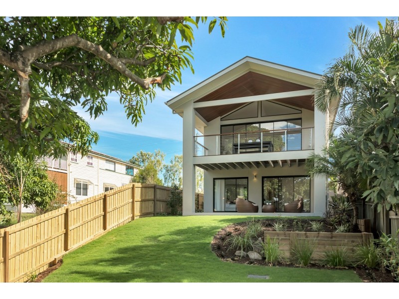 19 Canberra Drive, Ashgrove QLD 4060