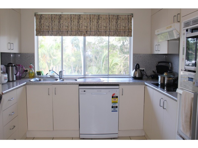 8/130 Central Avenue, Indooroopilly QLD 4068