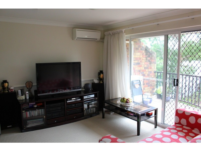 8/130 Central Avenue, Indooroopilly QLD 4068