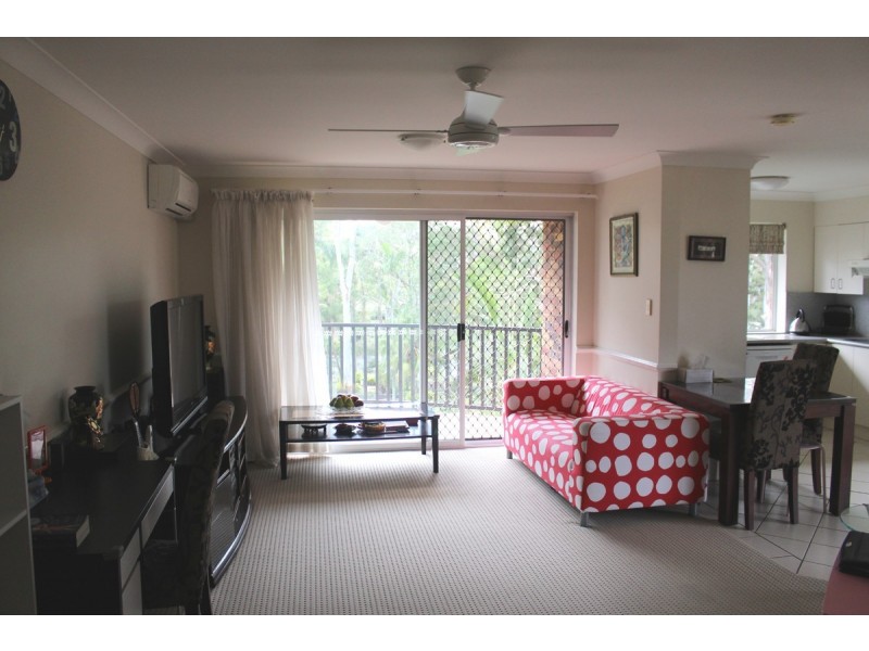 8/130 Central Avenue, Indooroopilly QLD 4068