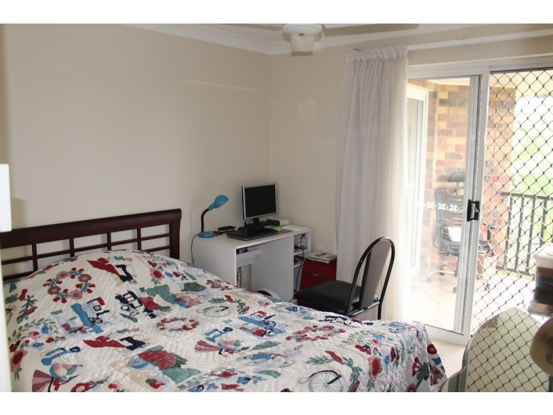 8/130 Central Avenue, Indooroopilly QLD 4068