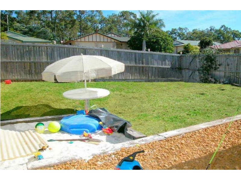 8 Dougy Place, Bellbowrie QLD 4070