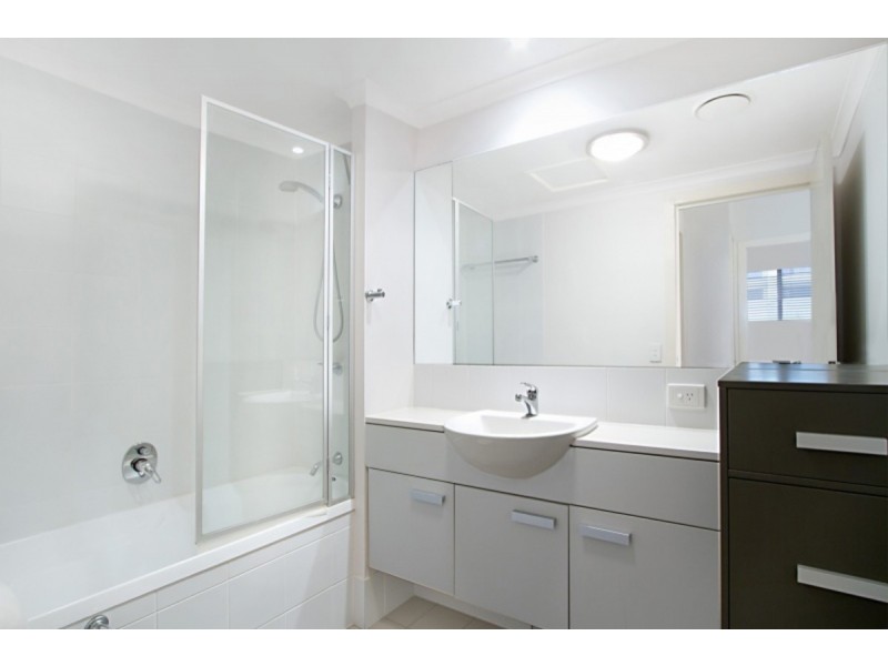 3/8-12 Belgrave Road, Indooroopilly QLD 4068