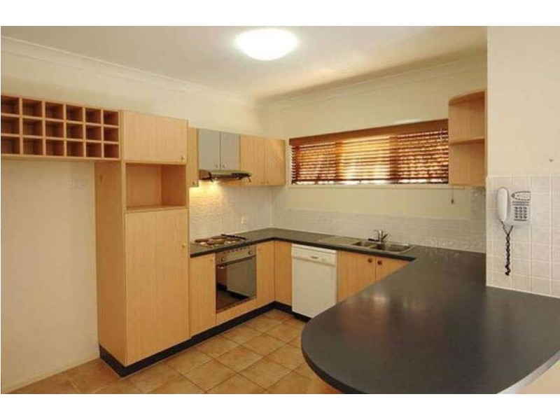 6/122 Central Avenue, Indooroopilly QLD 4068