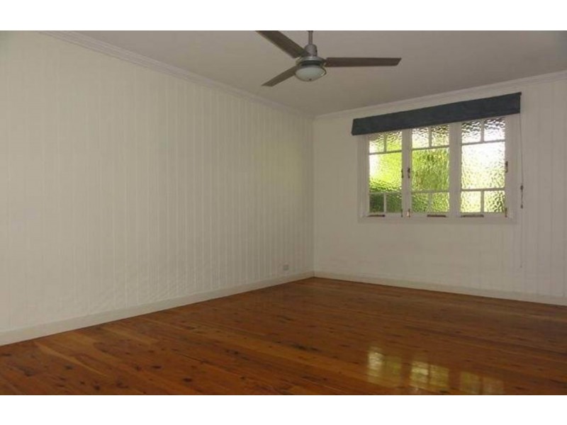 132 Waverley Road, Taringa QLD 4068