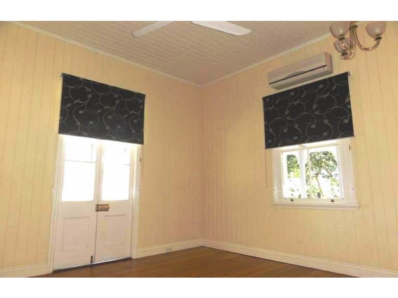 132 Waverley Road, Taringa QLD 4068