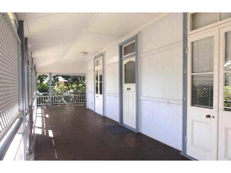 132 Waverley Road, Taringa QLD 4068