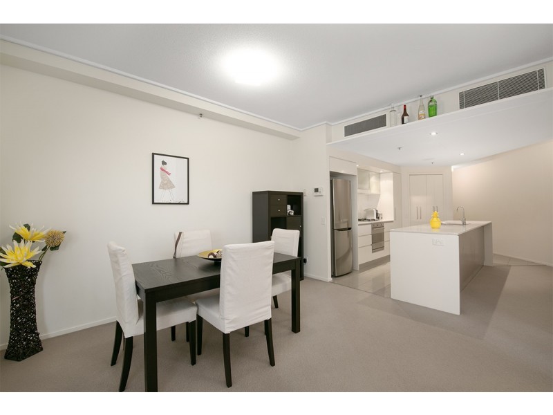 212/30 Macrossan Street, Brisbane QLD 4000