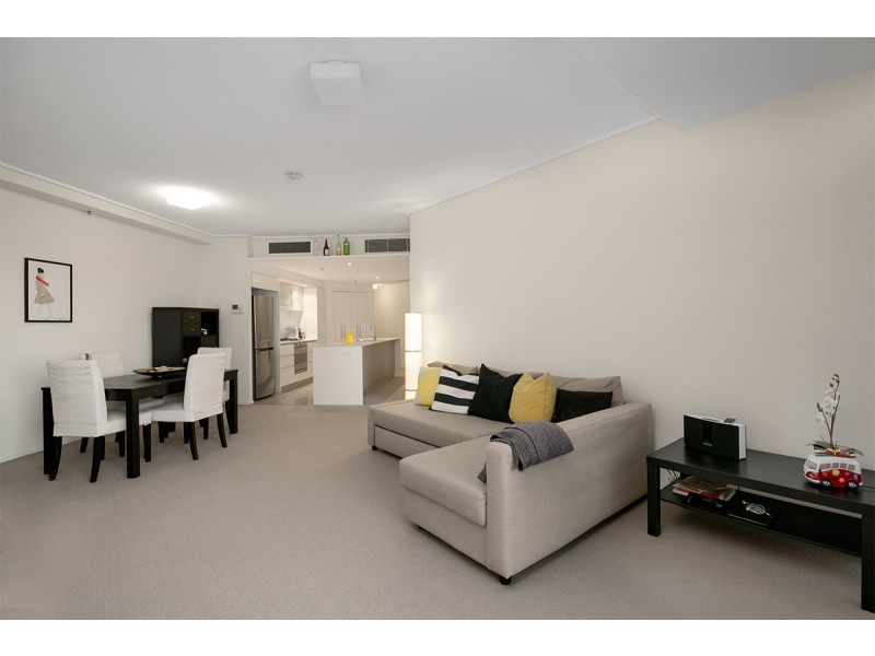 212/30 Macrossan Street, Brisbane QLD 4000