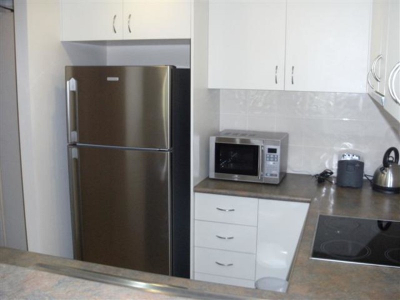 8/127 Macquarie Street, St Lucia QLD 4067