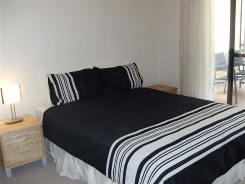 8/127 Macquarie Street, St Lucia QLD 4067