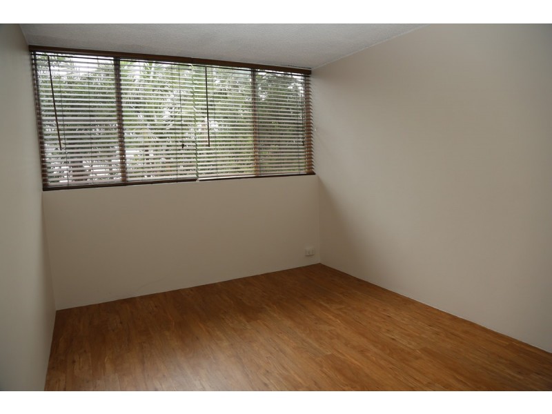 2/9 Broomfield Street, Taringa QLD 4068