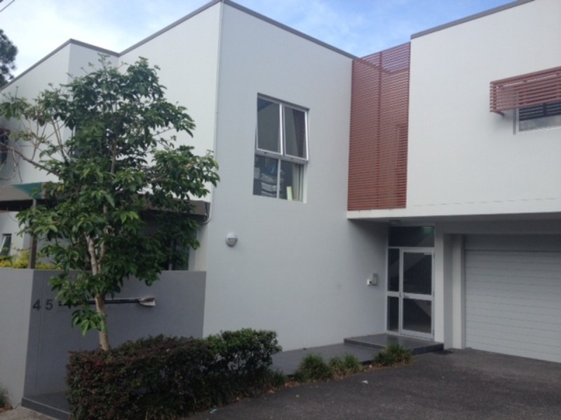 3/45 Railway Avenue, Indooroopilly QLD 4068