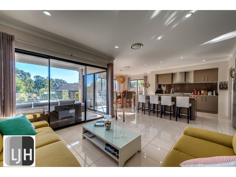 20 Nara Street, Kenmore QLD 4069