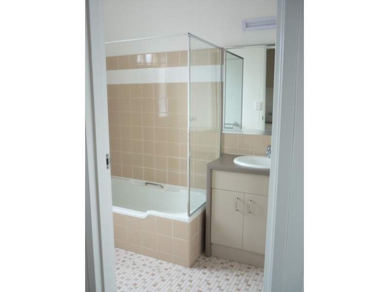 4/57 Brisbane Street, St Lucia QLD 4067