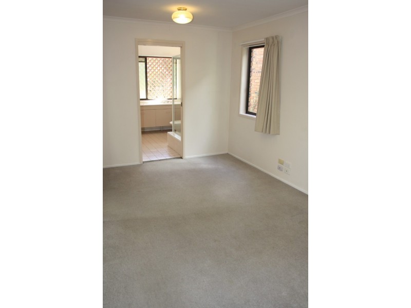 180 Indooroopilly Road, St Lucia QLD 4067