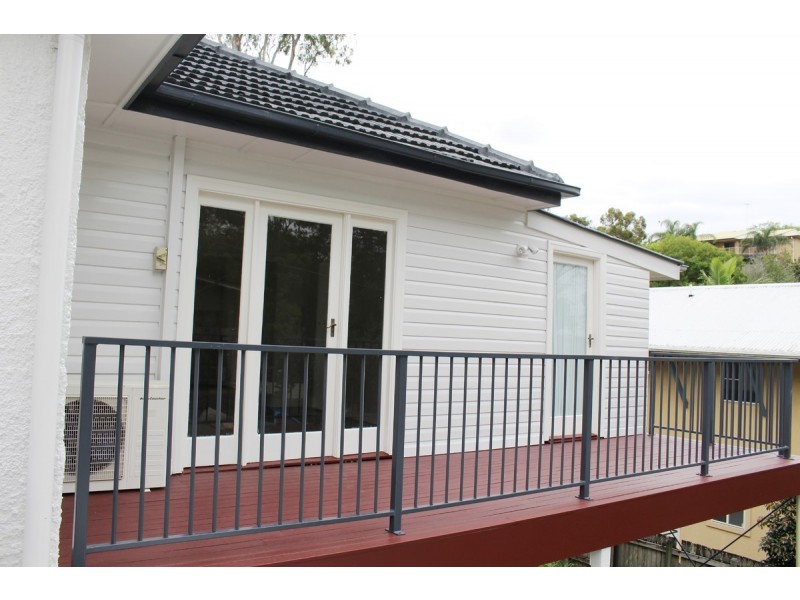 53 Bellevue Terrace, St Lucia QLD 4067
