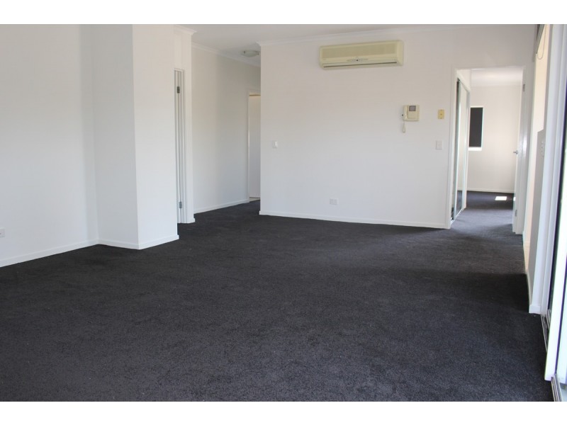 4/8 Underhill Avenue, Indooroopilly QLD 4068