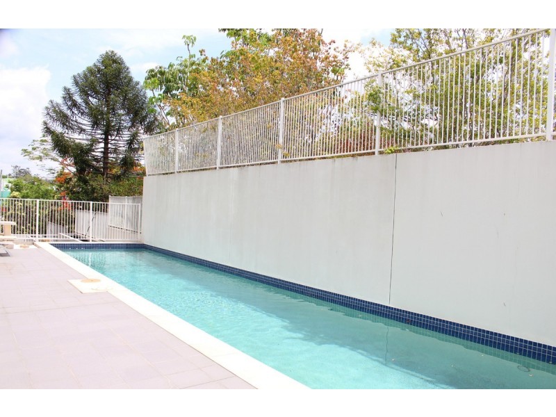 4/8 Underhill Avenue, Indooroopilly QLD 4068