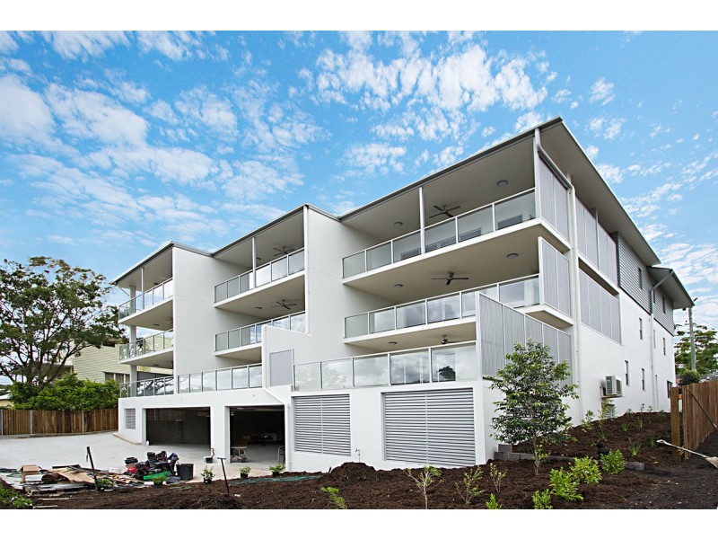 7/4 Carmody Road, St Lucia QLD 4067