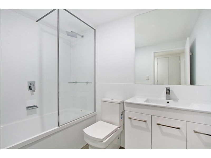 7/4 Carmody Road, St Lucia QLD 4067