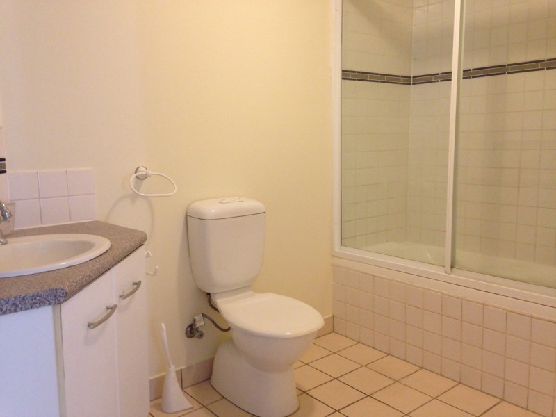 2/32 Lissner Street, Toowong QLD 4066