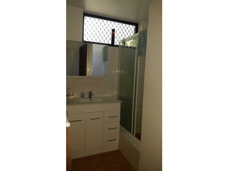 1/26 Rylatt Street, Indooroopilly QLD 4068