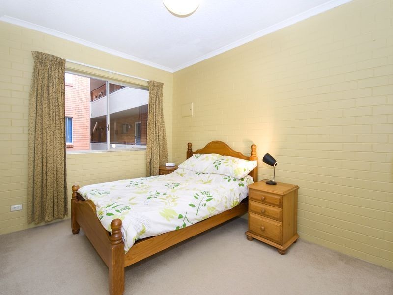 6/104 Gailey Road, St Lucia QLD 4067