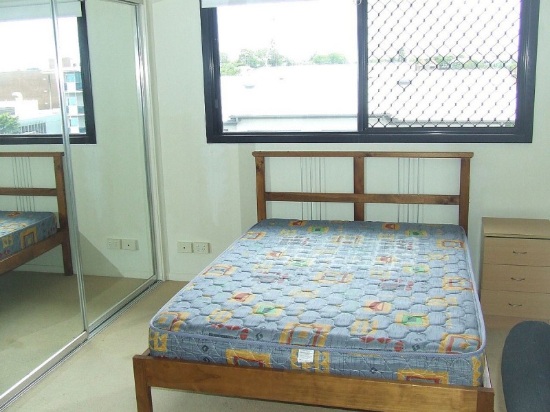 33/60 Sherwood Road, Toowong QLD 4066