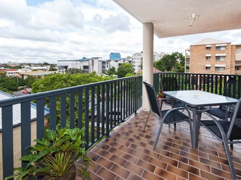 5/66 Kensington Terrace, Toowong QLD 4066
