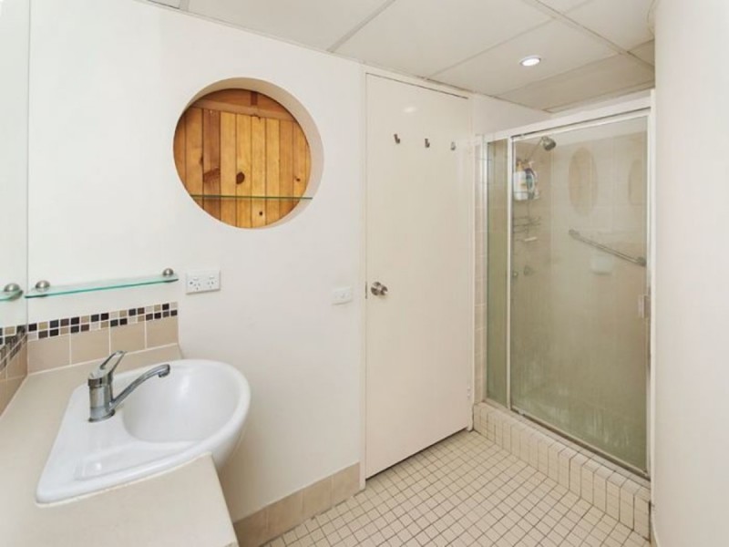 5/66 Kensington Terrace, Toowong QLD 4066