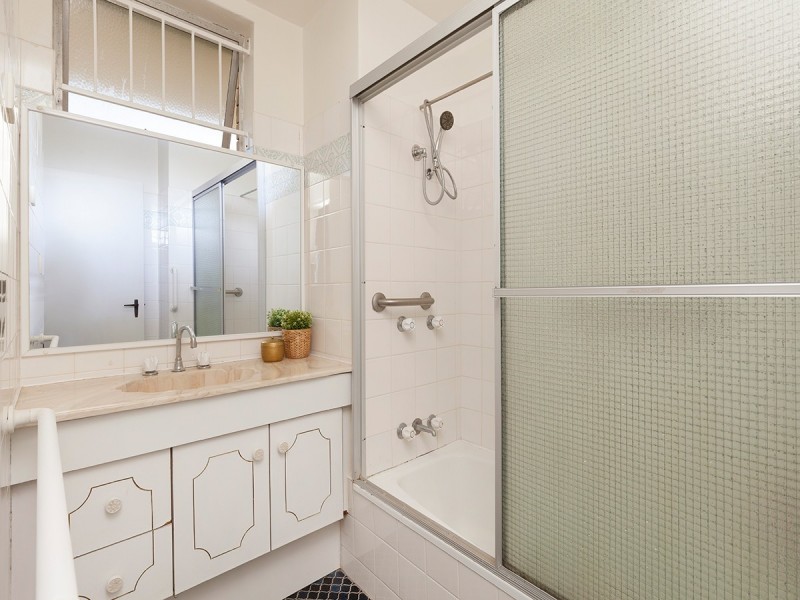 18/15 Bellevue Terrace, St Lucia QLD 4067