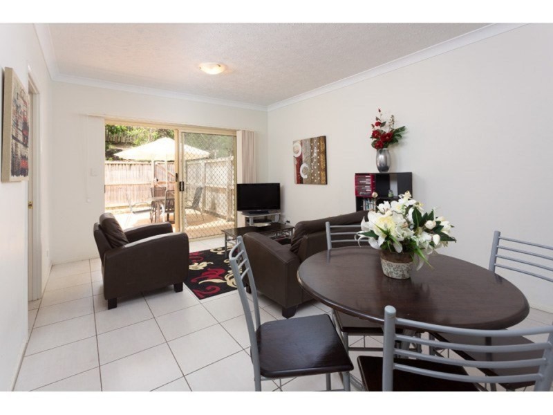 1/58 Mitre Street, St Lucia QLD 4067