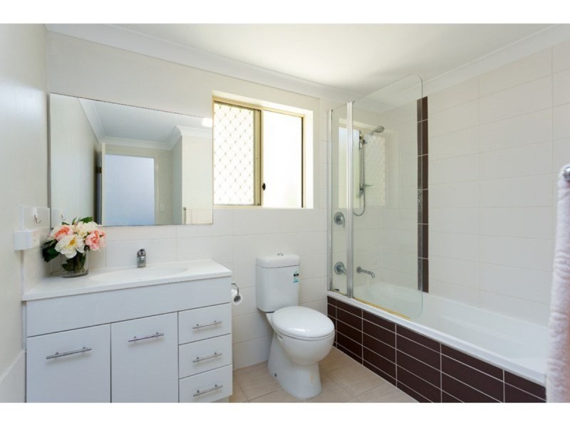 1/58 Mitre Street, St Lucia QLD 4067