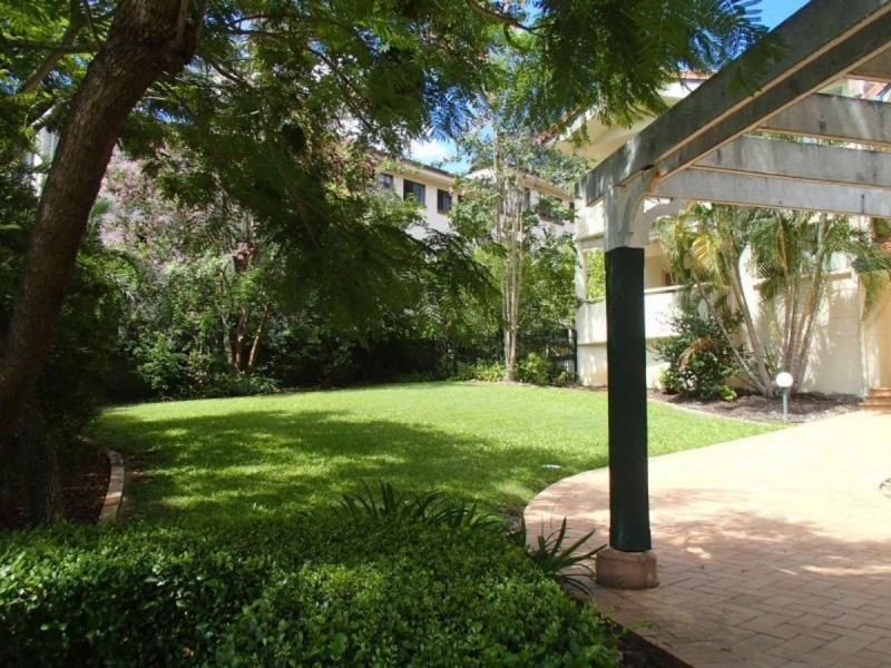 1/58 Mitre Street, St Lucia QLD 4067