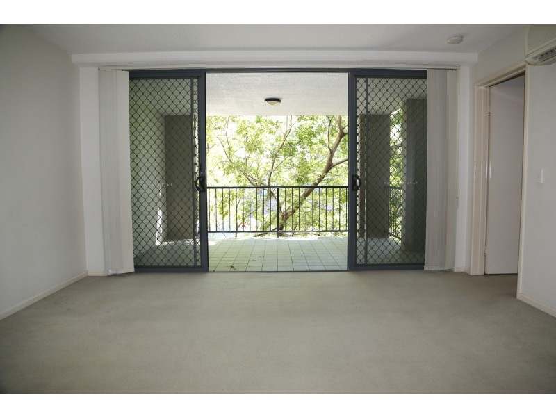 28/7 Landsborough Terrace, Toowong QLD 4066