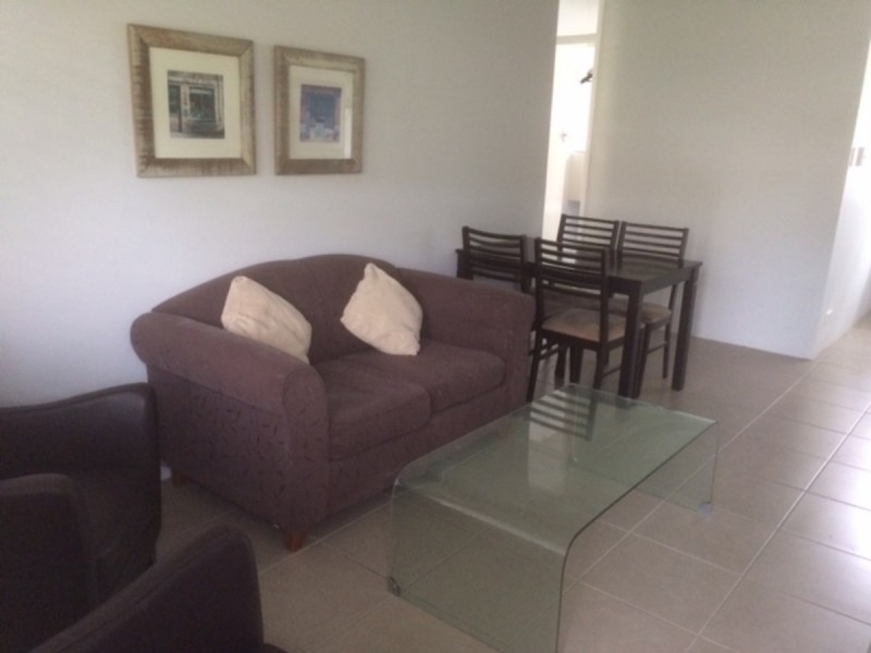 3/74 Highland Terrace, St Lucia QLD 4067
