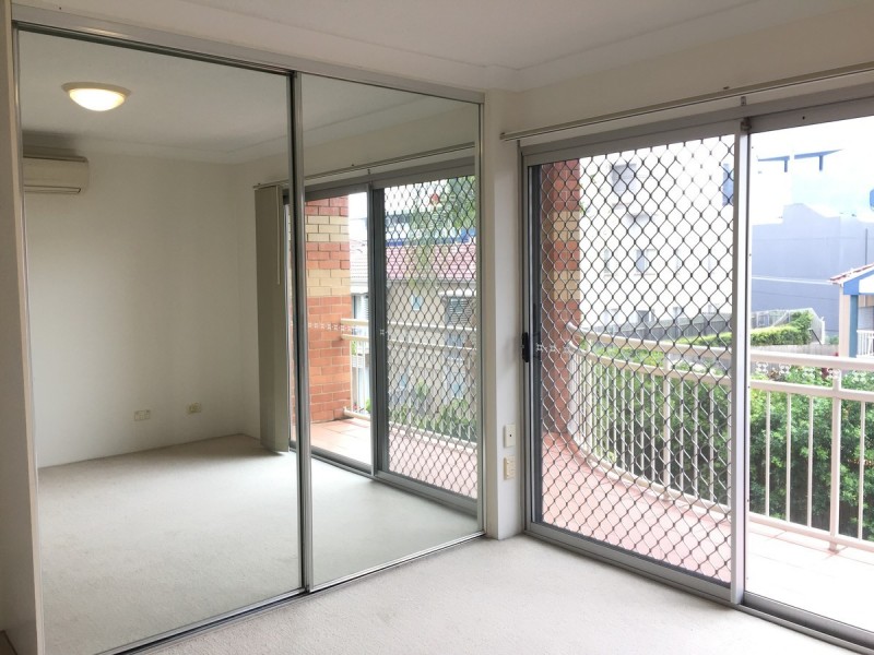 1/20 Augustus Street, Toowong QLD 4066