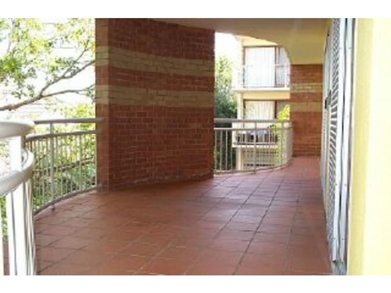 1/20 Augustus Street, Toowong QLD 4066