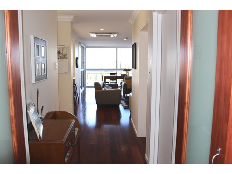 8/40 Glen Road, Toowong QLD 4066