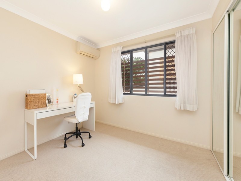 5/34 Warren Street, St Lucia QLD 4067