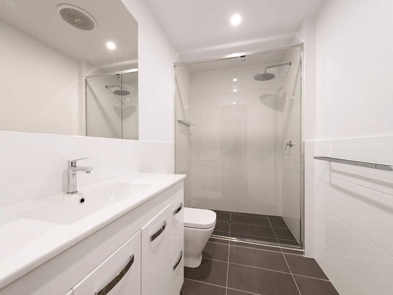 11/4 Carmody Road, St Lucia QLD 4067