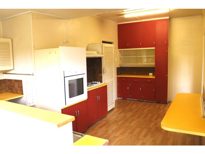 127 Waverley Road, Taringa QLD 4068