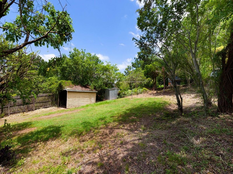 12 Union Street, Taringa QLD 4068