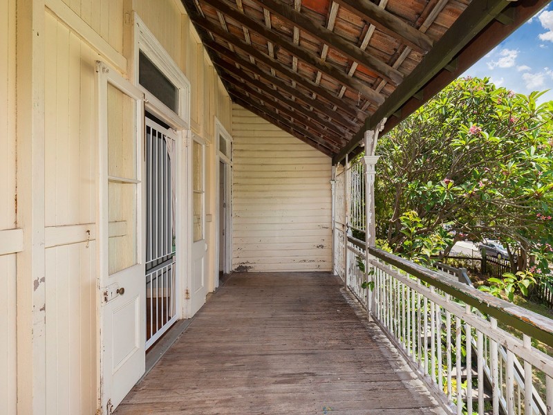 12 Union Street, Taringa QLD 4068