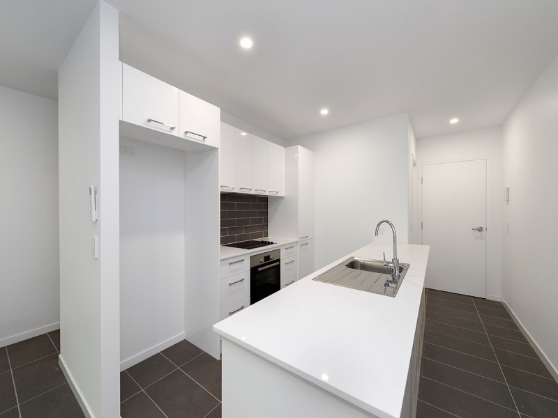 12/4 Carmody Road, St Lucia QLD 4067